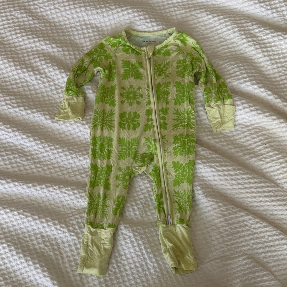 Coco moon Hawaii - Green Patterned Kids One-Piece Zipper Pajamas